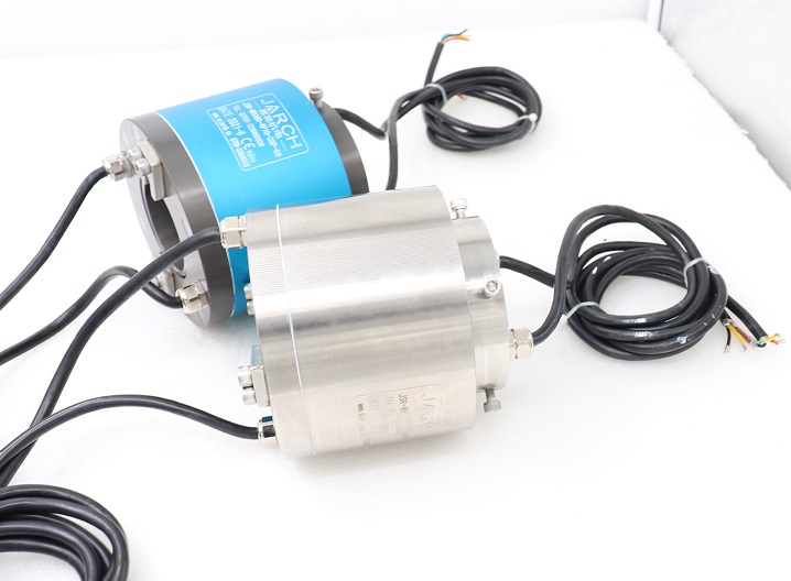 What are the purposes of slip rings in generator?